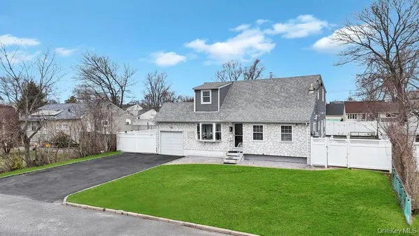 $689,999 | 41 Walton Street, Brentwood, NY 11717