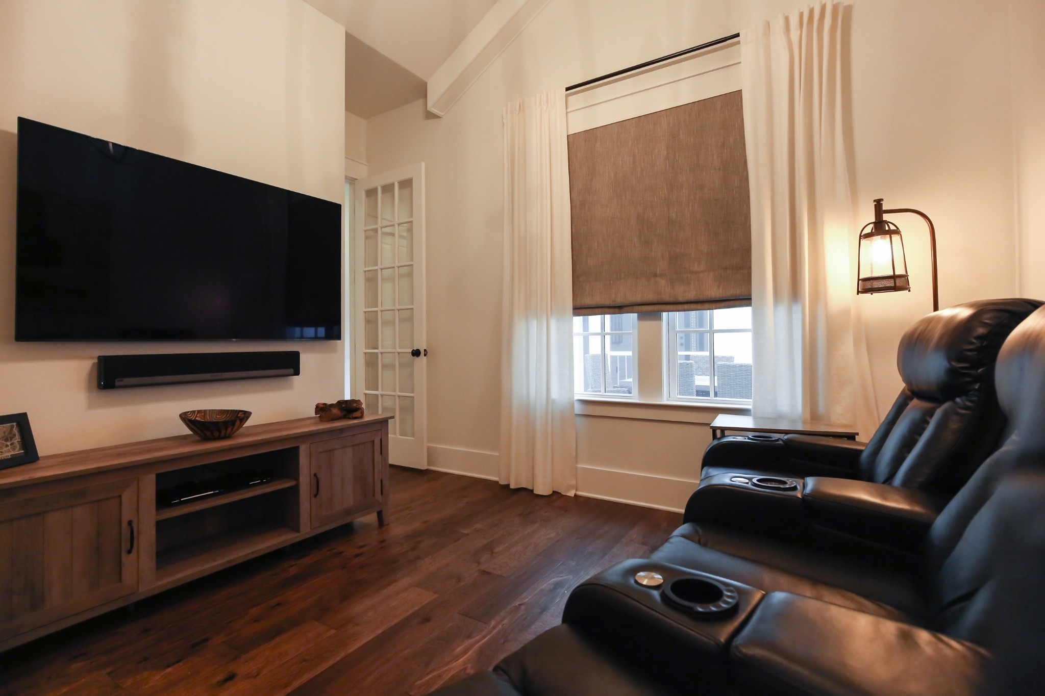 237 Stephens Valley Boulevard Nashville, TN 37221 - Photo 18 of 34 a living room with furniture and a flat screen tv