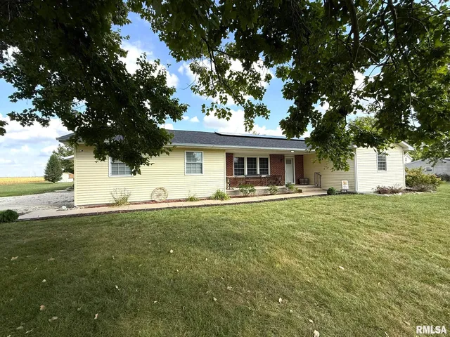 $200,000 | 482 East 4th Street, Woodhull, IL 61490