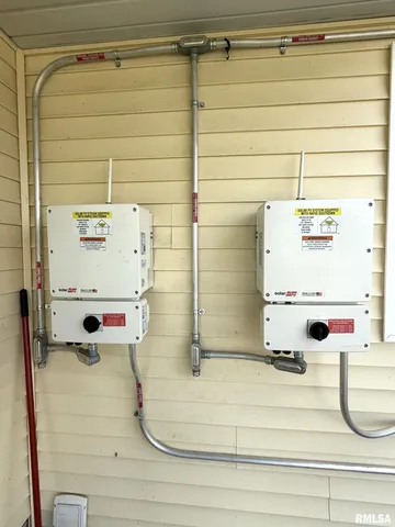 $200,000 | 482 East 4th Street, Woodhull, IL 61490