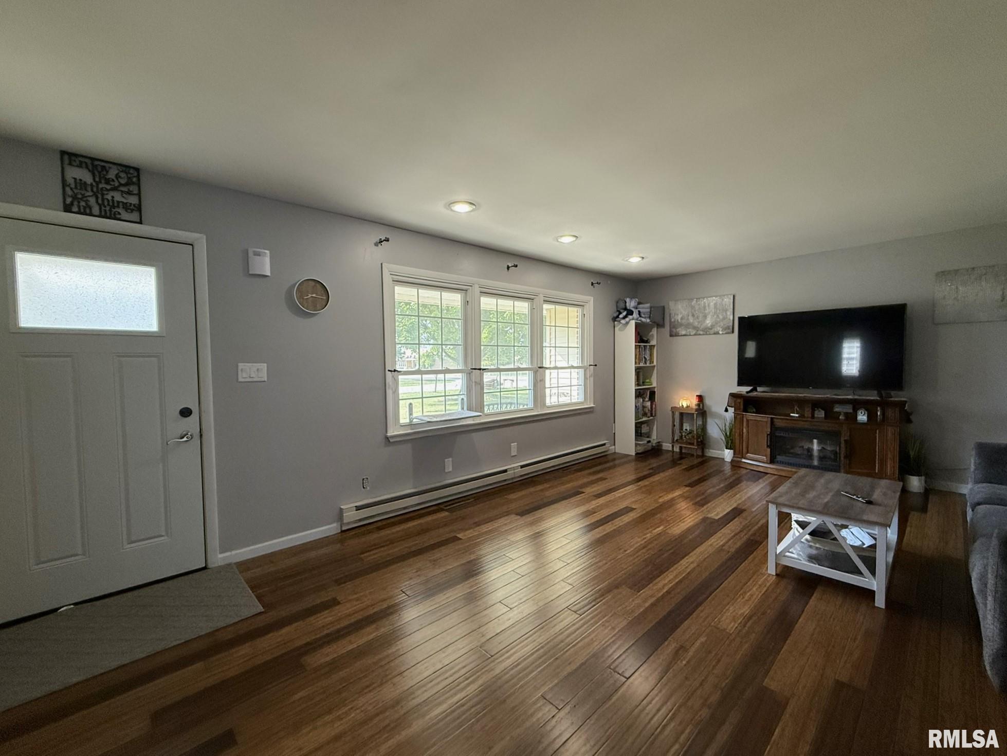 482 East 4th Street Woodhull, IL 61490 - Photo 16 of 58