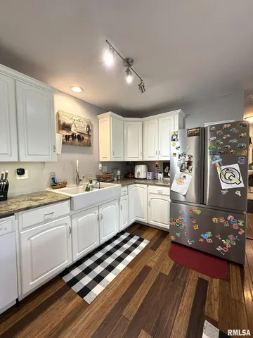 $200,000 | 482 East 4th Street, Woodhull, IL 61490