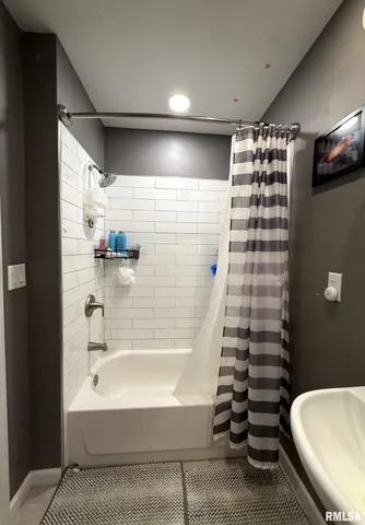 $200,000 | 482 East 4th Street, Woodhull, IL 61490