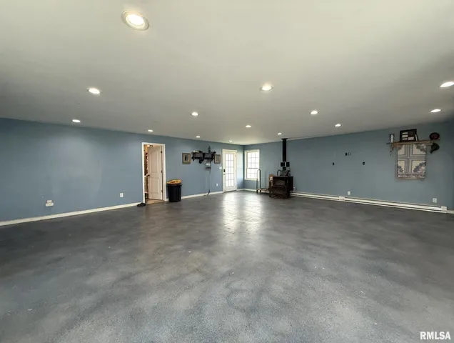 $200,000 | 482 East 4th Street, Woodhull, IL 61490