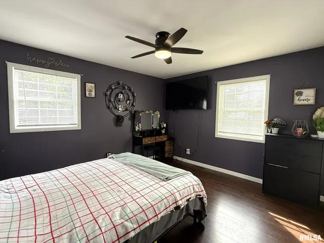 $200,000 | 482 East 4th Street, Woodhull, IL 61490