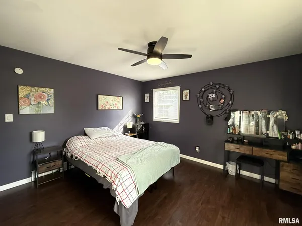 $200,000 | 482 East 4th Street, Woodhull, IL 61490