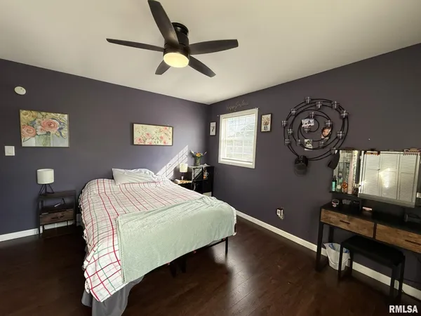 $200,000 | 482 East 4th Street, Woodhull, IL 61490