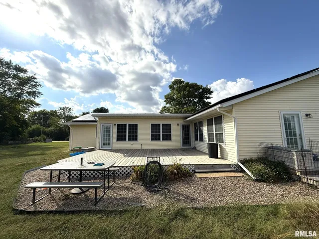 $200,000 | 482 East 4th Street, Woodhull, IL 61490