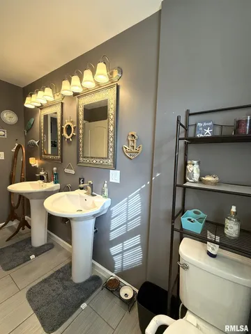 $200,000 | 482 East 4th Street, Woodhull, IL 61490