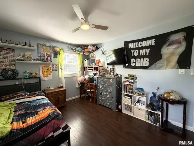 $200,000 | 482 East 4th Street, Woodhull, IL 61490