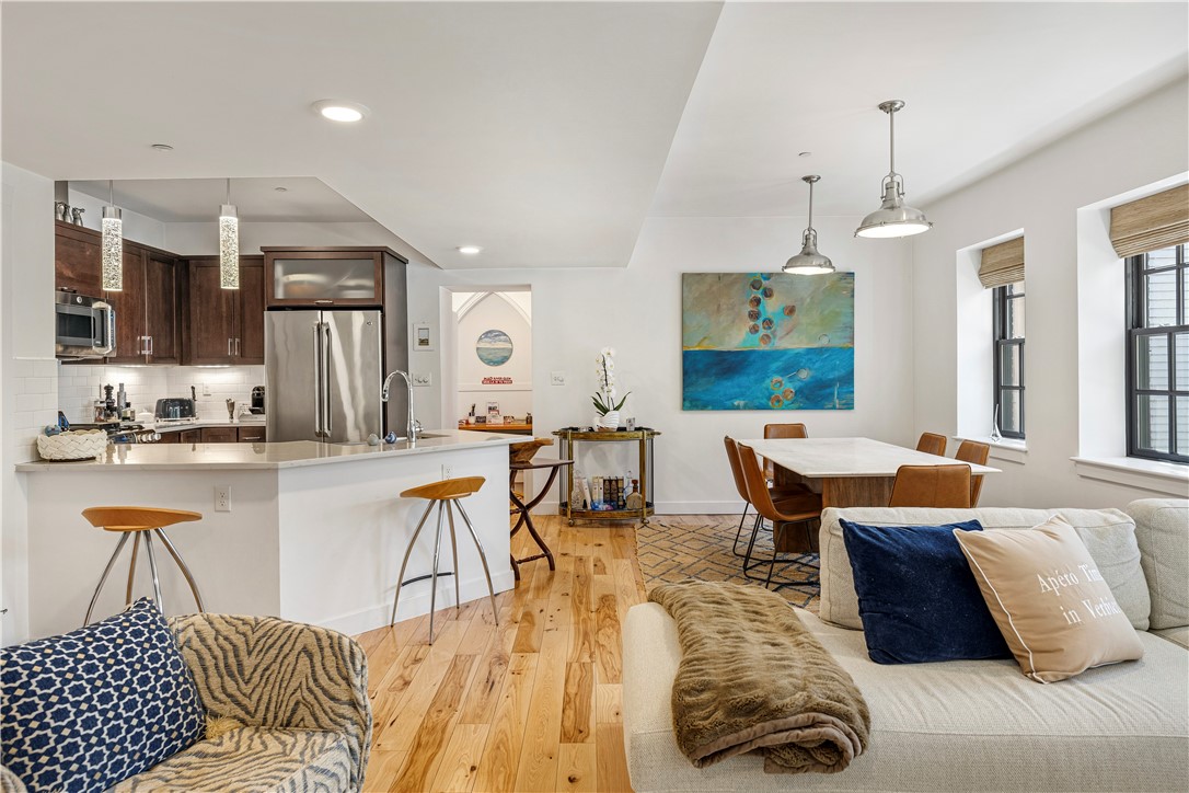 27 High Street, Unit 2 Newport, RI 02840 - Photo 11 of 46