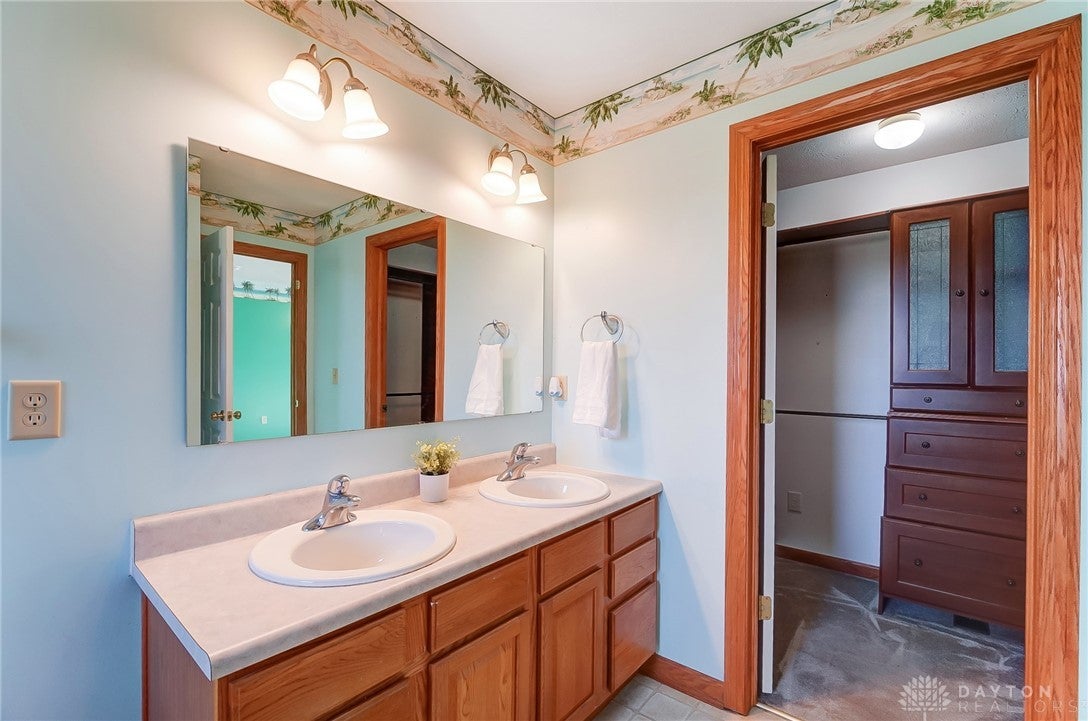 724 Bell Road Xenia, OH 45385 - Photo 21 of 45 Gallery Image 21