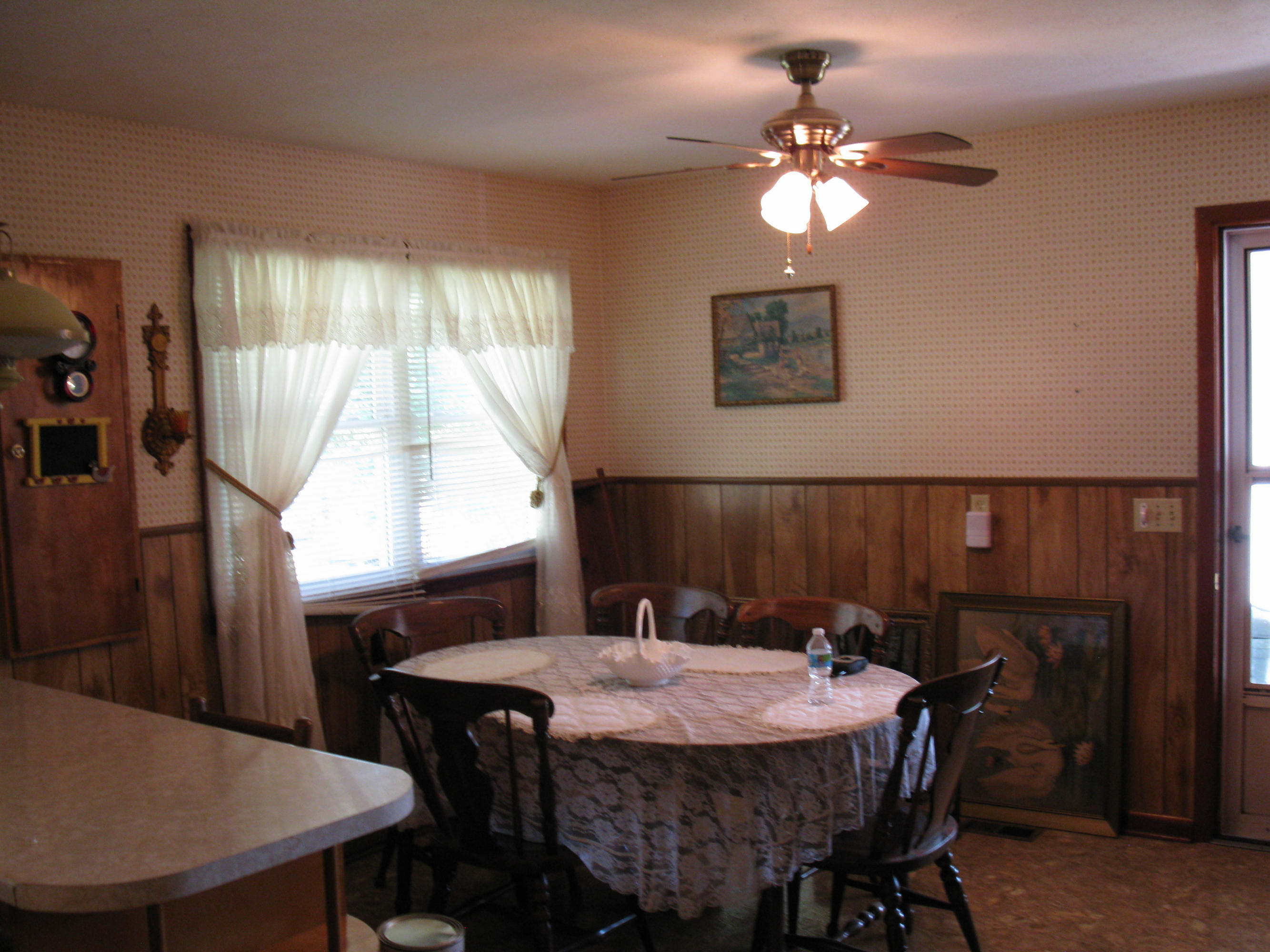 110 Meredith Road La Follette, TN 37766 - Photo 4 of 12 Dining/Breakfast