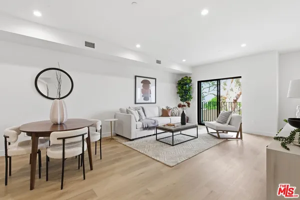 $5,499 | 3846 Don Tomaso Drive, Los Angeles, CA 90008