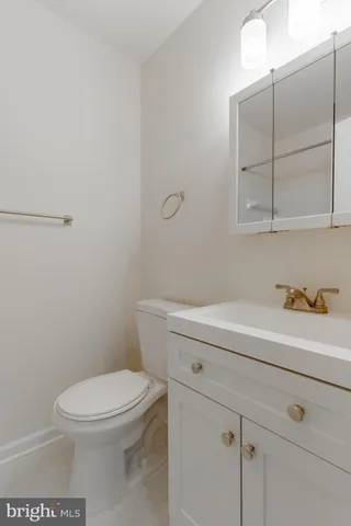 $2,975 | 3840 Persimmon Circle, Fairfax, VA 22031