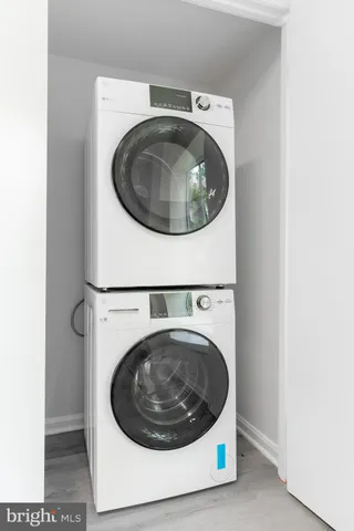 $2,975 | 3840 Persimmon Circle, Fairfax, VA 22031