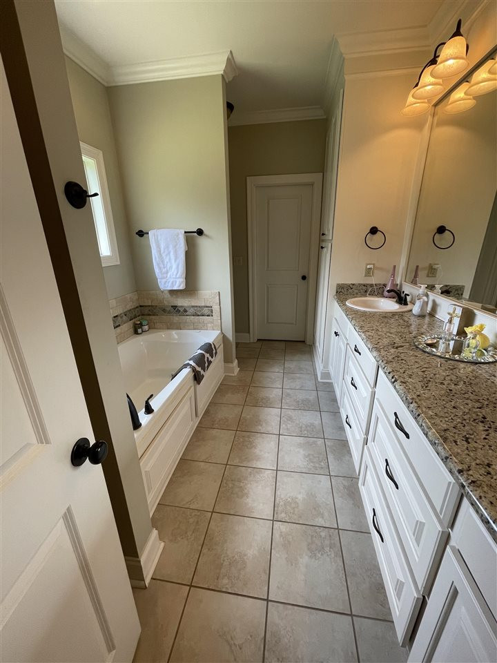 147 Rhodes Lane Canton, MS 39046 - Photo 6 of 10 Photo 6
