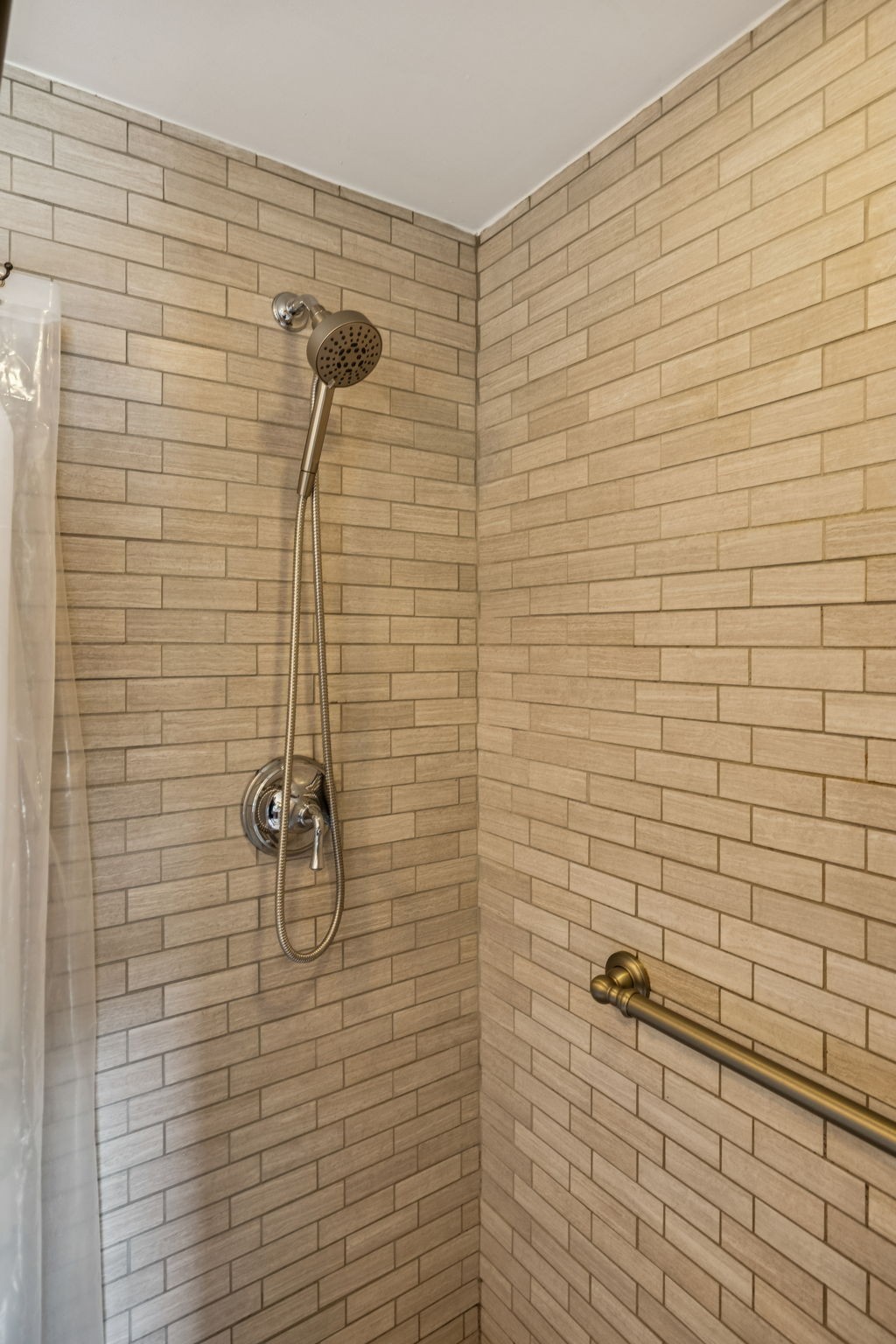 172 Littell Circle West Tracy City, TN 37387 - Photo 12 of 59 a bathroom with a shower