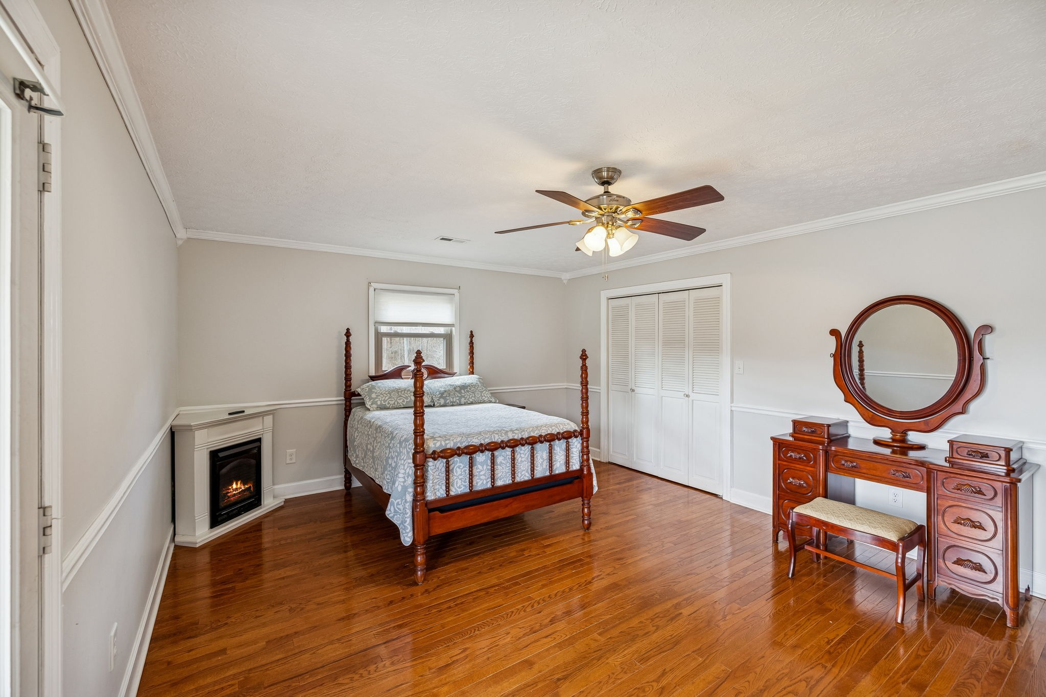 172 Littell Circle West Tracy City, TN 37387 - Photo 15 of 59 a bedroom with a bed window and a chair