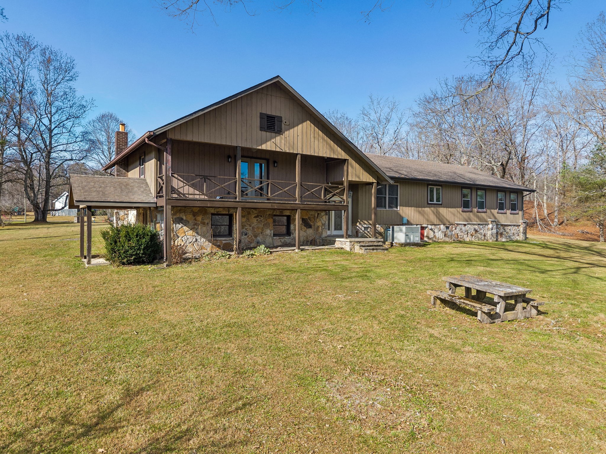 172 Littell Circle West Tracy City, TN 37387 - Photo 45 of 59 a front view of a house with swimming pool