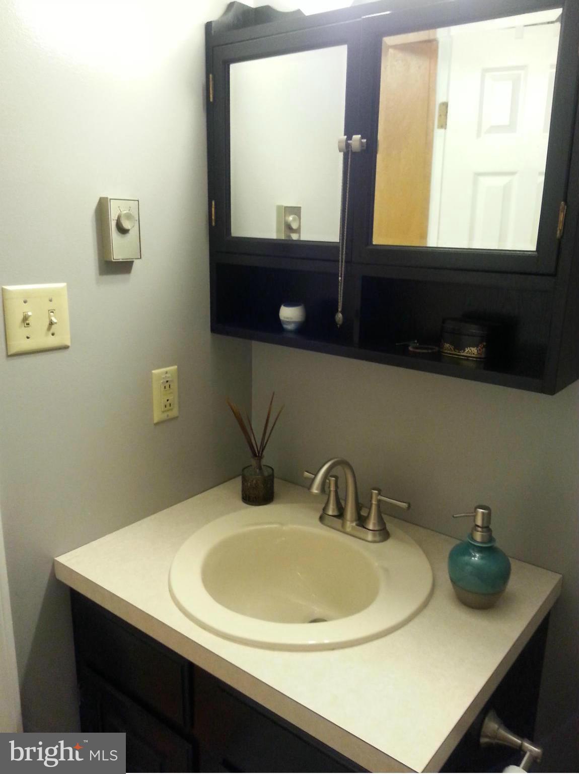5565 Lineboro Road East Manchester, MD 21102 - Photo 16 of 30 Bath