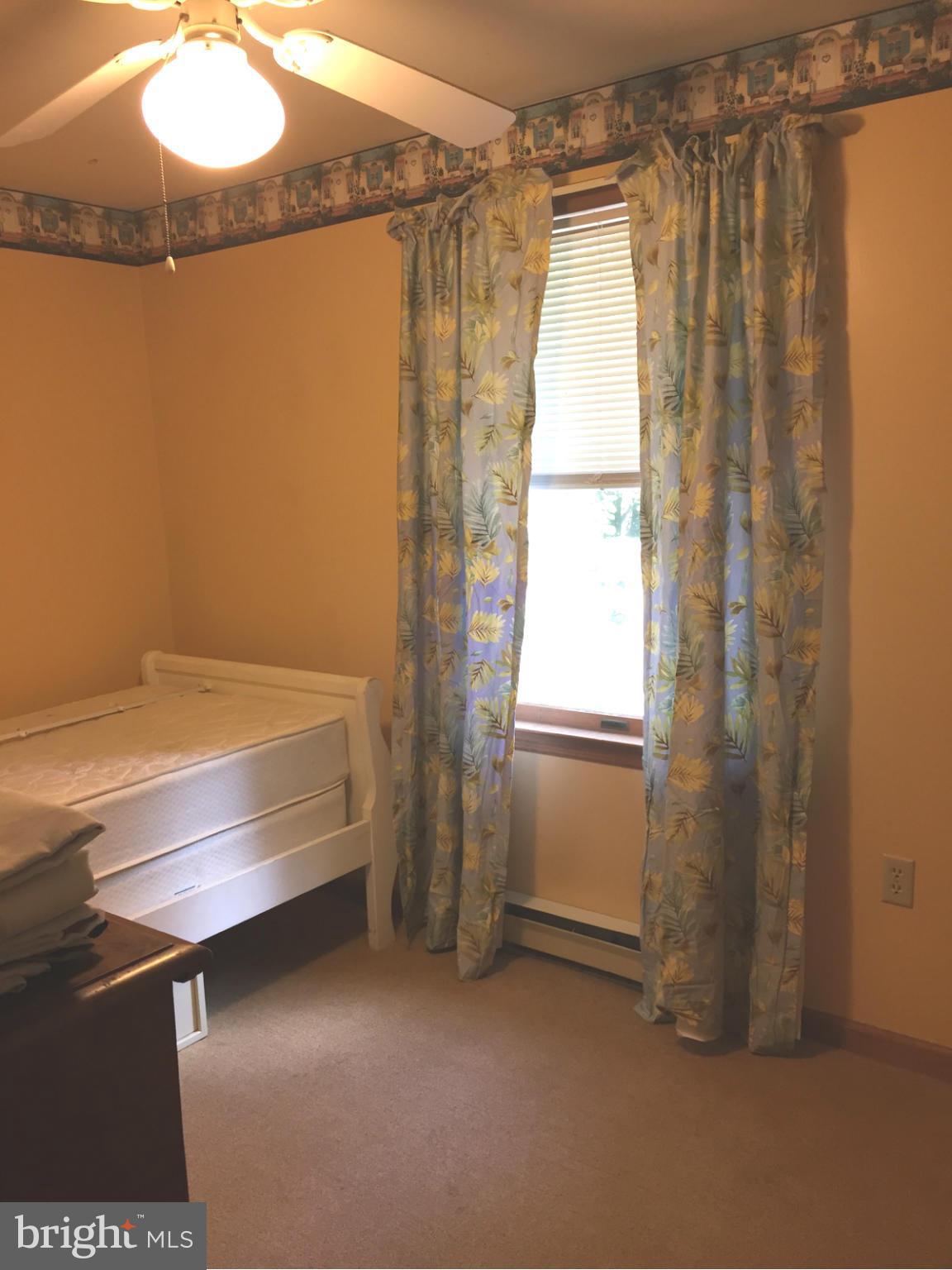 5565 Lineboro Road East Manchester, MD 21102 - Photo 22 of 30 Bedroom