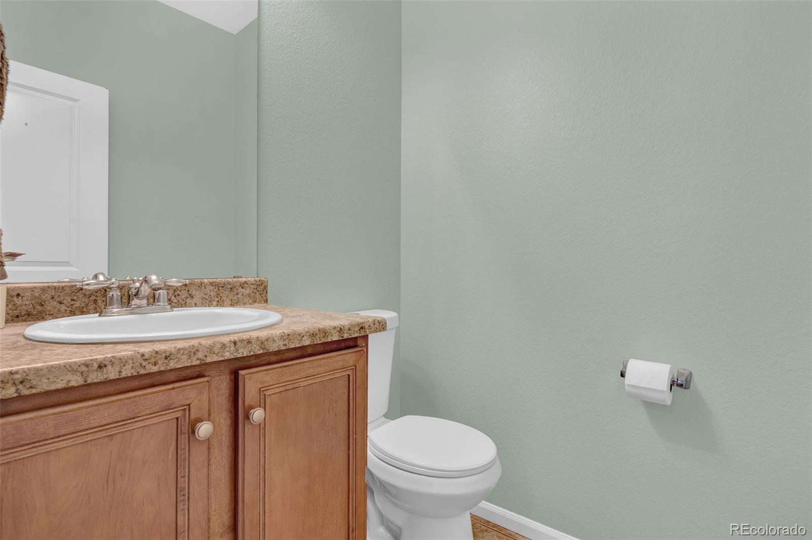 10656 Racine Circle Commerce City, CO 80022 - Photo 15 of 35