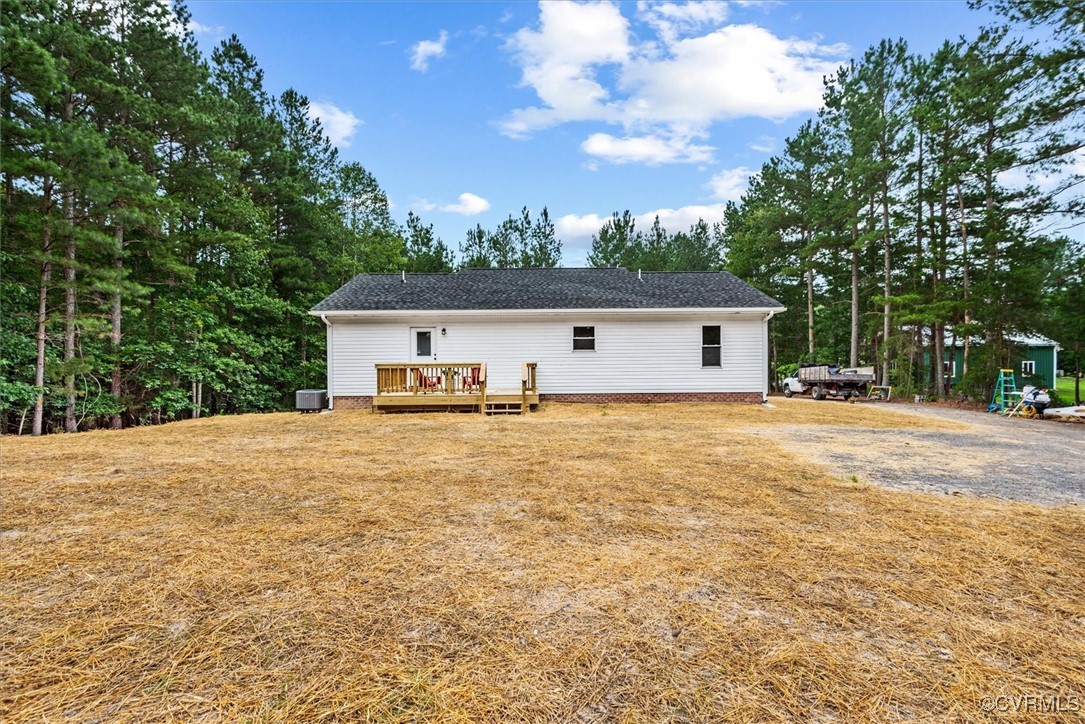 487 Deep Landing Road Tappahannock, VA 22560 - Photo 25 of 38 Gallery Image 25