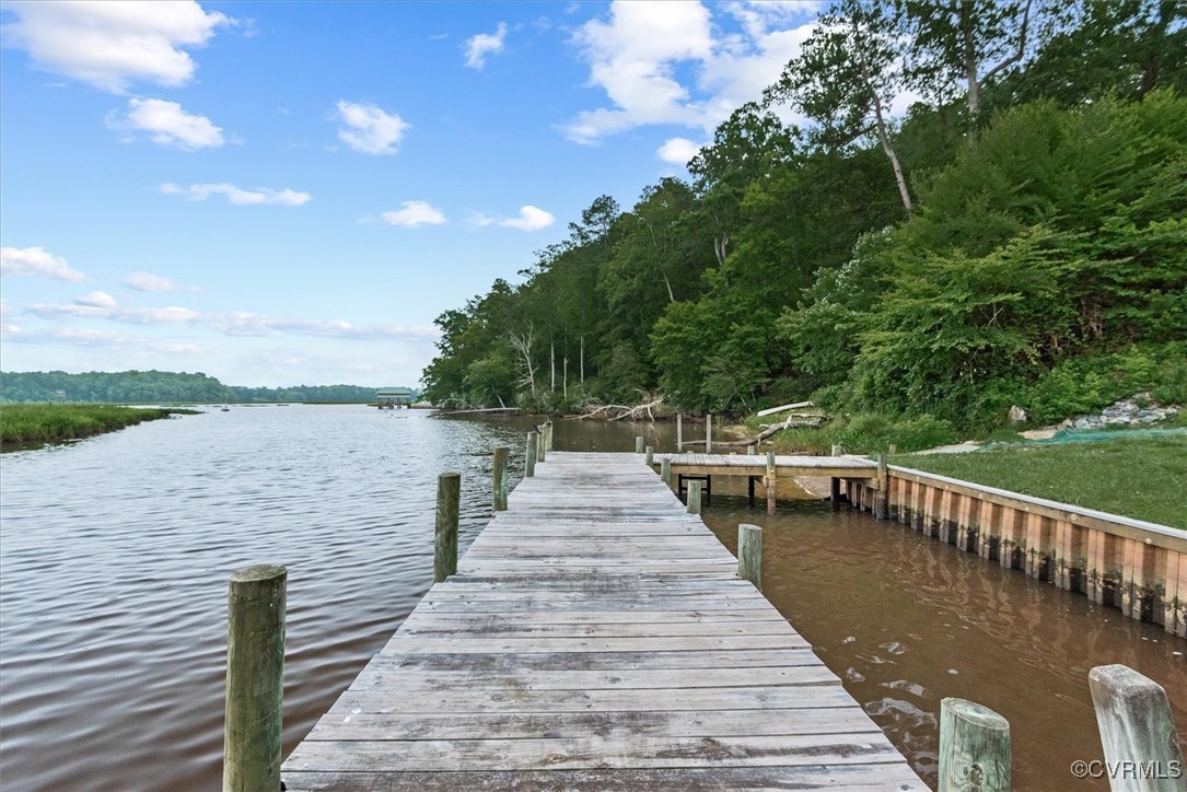 487 Deep Landing Road Tappahannock, VA 22560 - Photo 34 of 38 Fishing, crabbing sitting on the dock