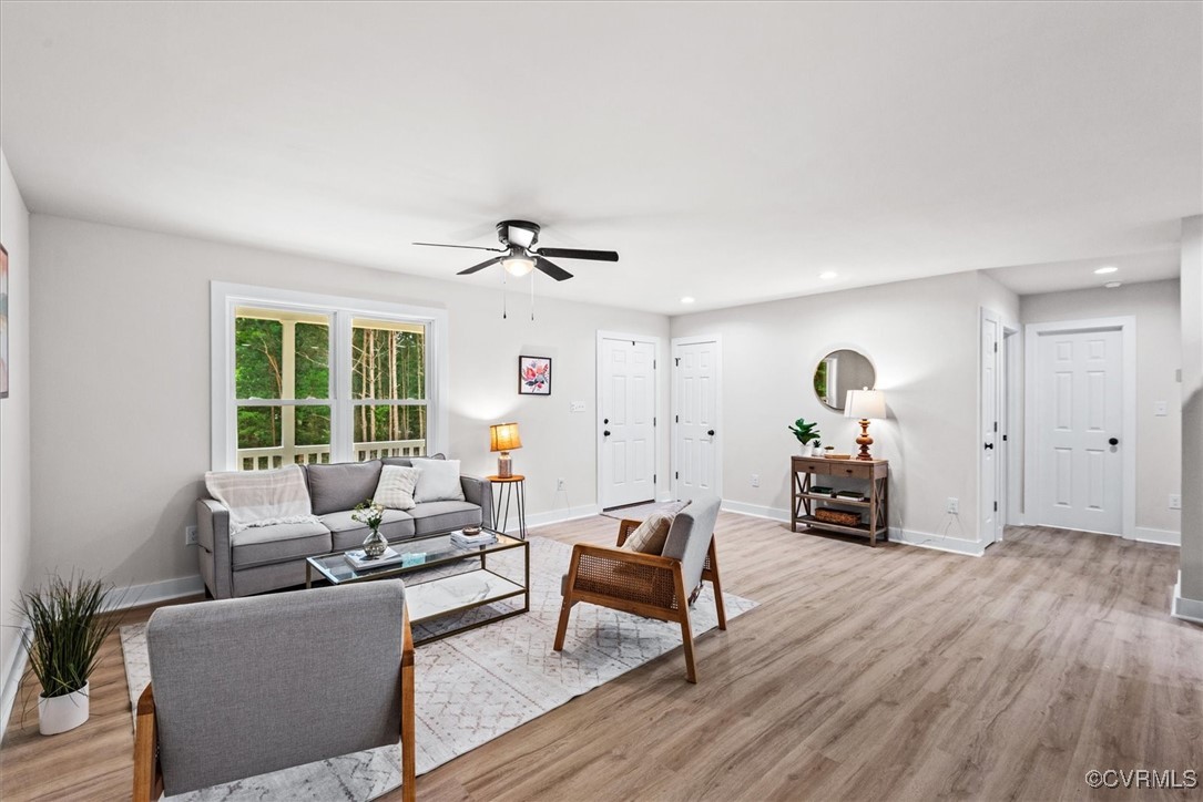 487 Deep Landing Road Tappahannock, VA 22560 - Photo 5 of 38 Large family room open to kitchen and dining