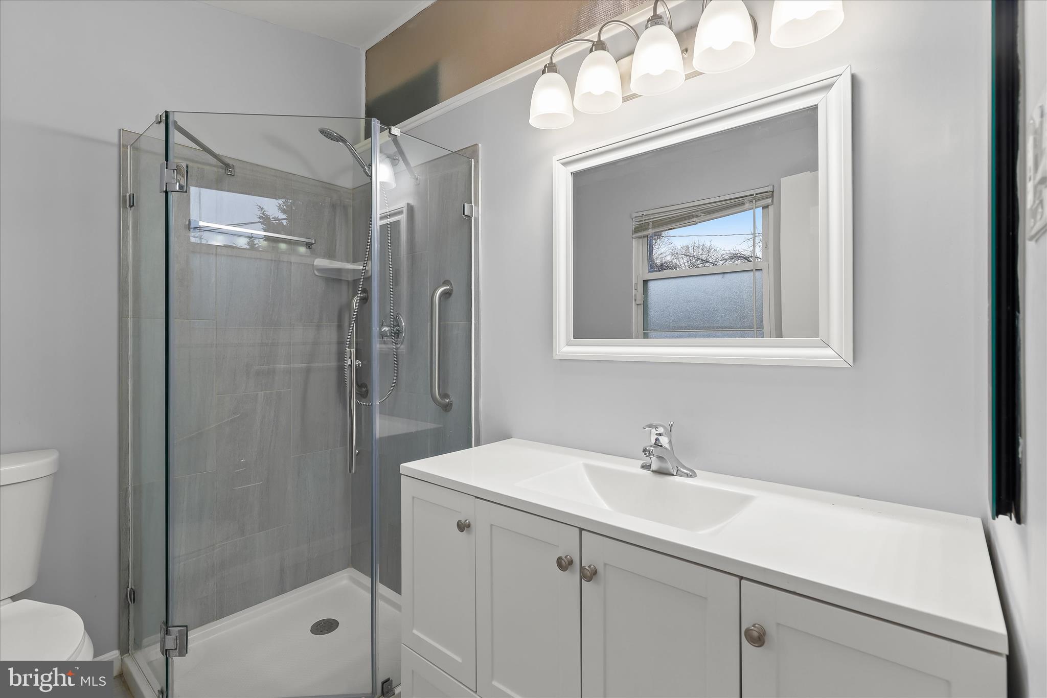 7449 Prince George Road Pikesville, MD 21208 - Photo 17 of 37 Primary bathrom