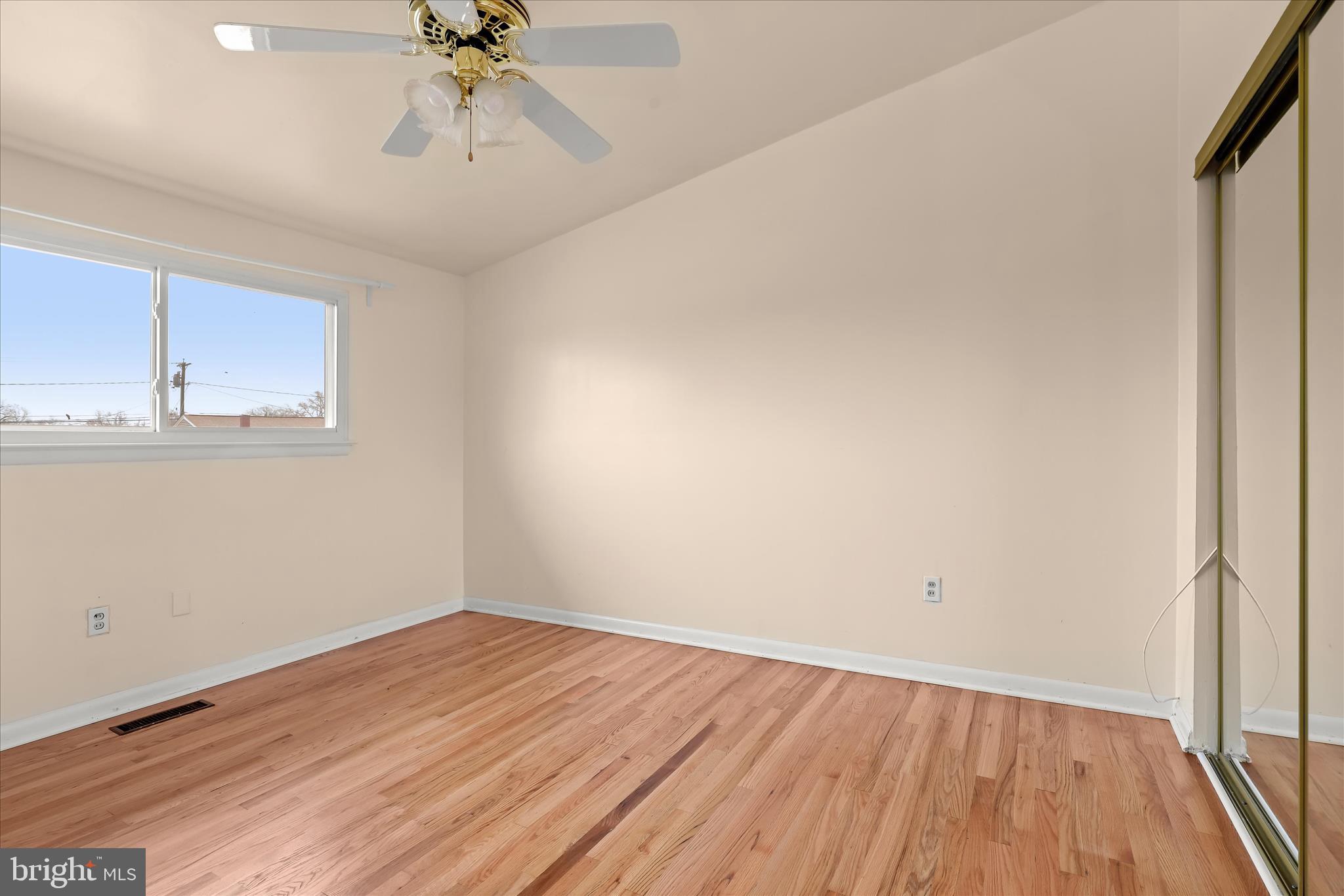 7449 Prince George Road Pikesville, MD 21208 - Photo 21 of 37 Bedroom 3