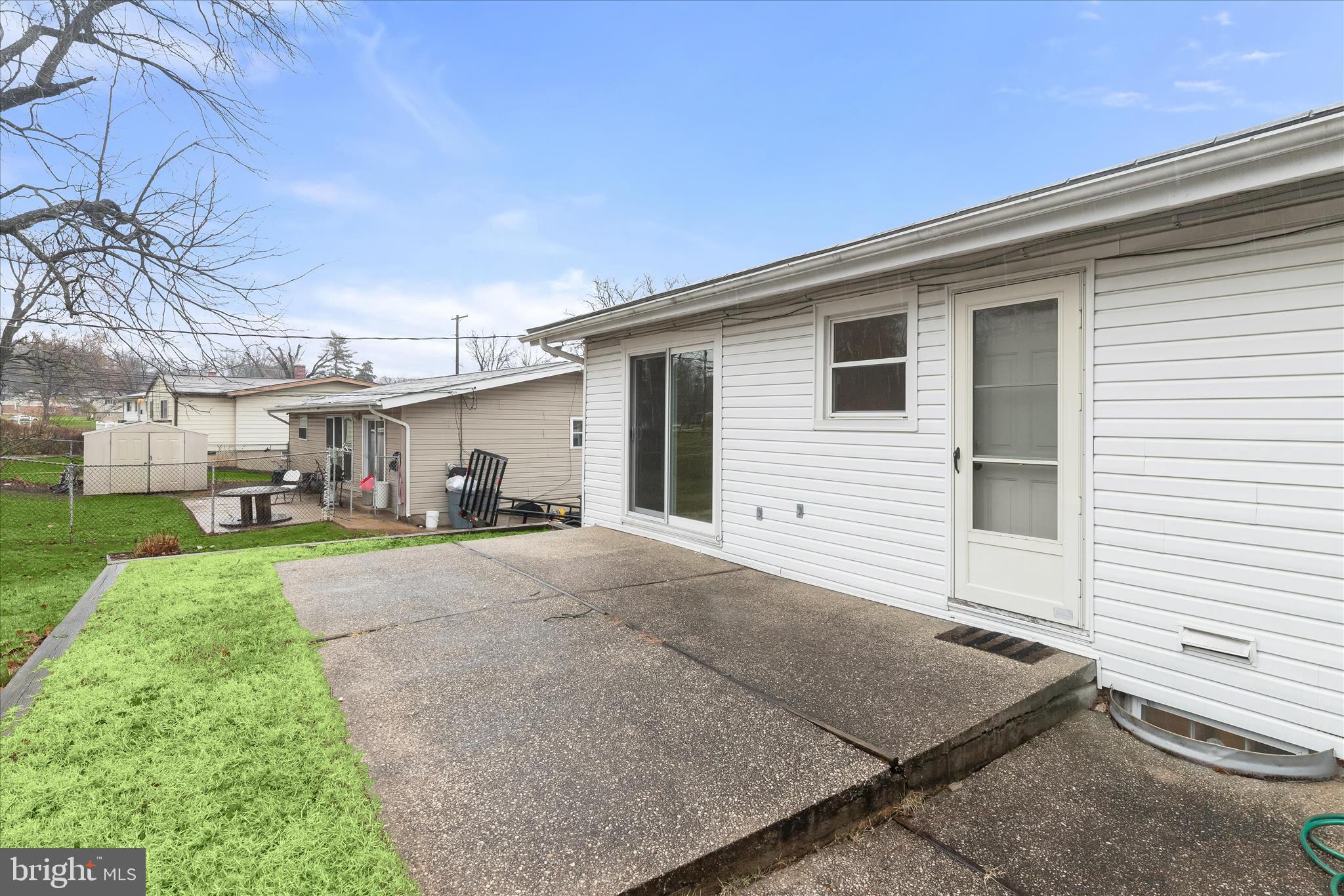 7449 Prince George Road Pikesville, MD 21208 - Photo 29 of 37 Expansive patio