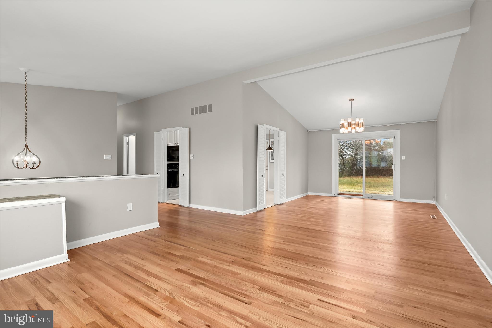 7449 Prince George Road Pikesville, MD 21208 - Photo 8 of 37 Living & dining rooms
