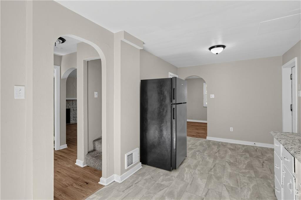 7770 Mt Carmel Road Verona, PA 15147 - Photo 10 of 30 Gallery Image 10