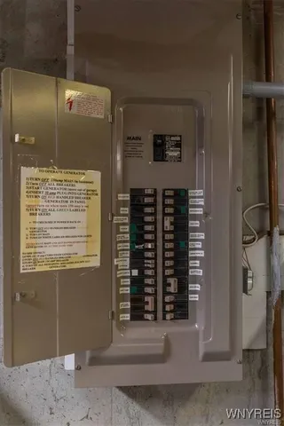 $3,250 | 116 Segsbury Road, Amherst, NY 14221