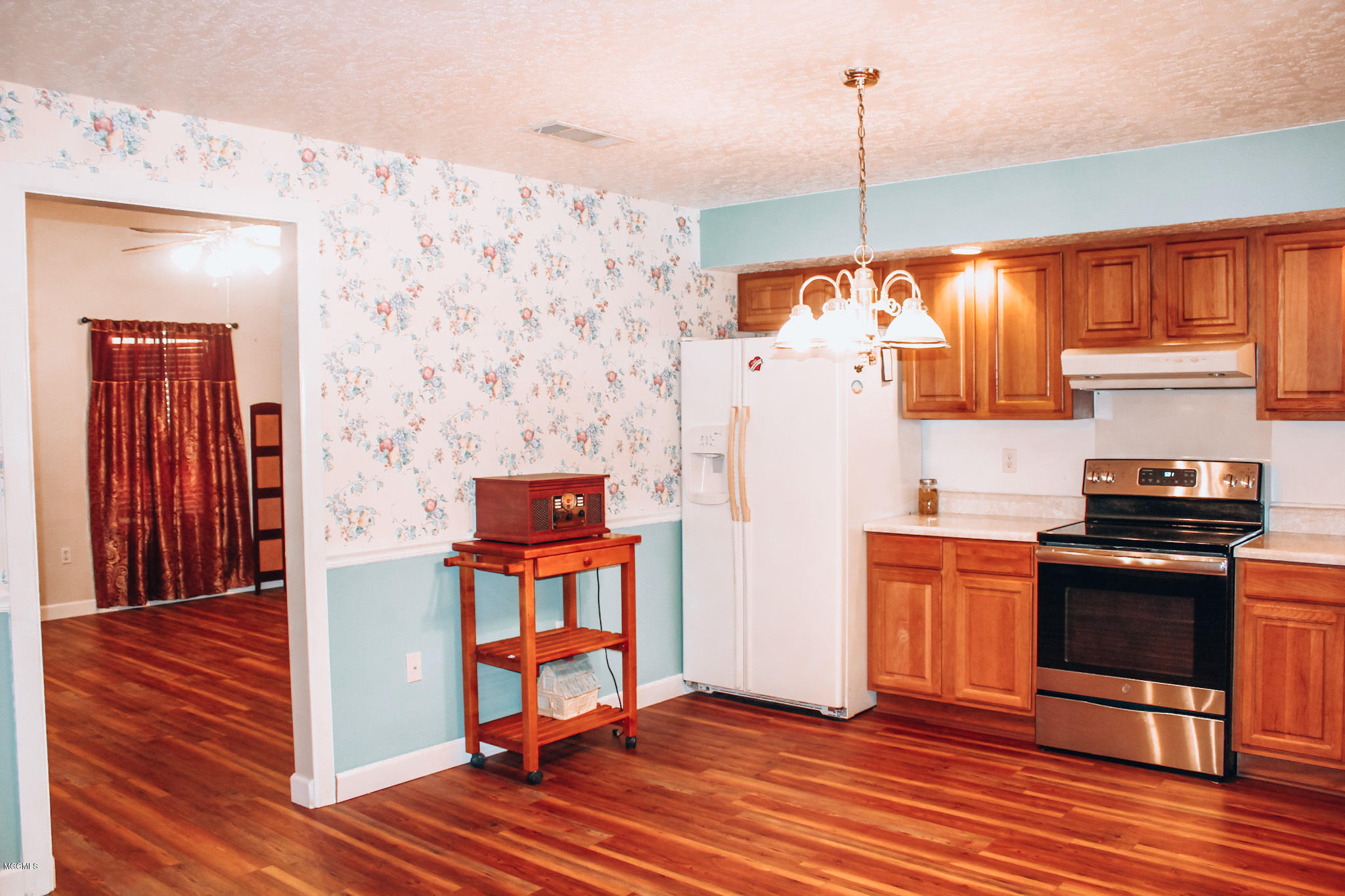 4001 Wildwood Road Moss Point, MS 39562 - Photo 11 of 21 IMG_2361