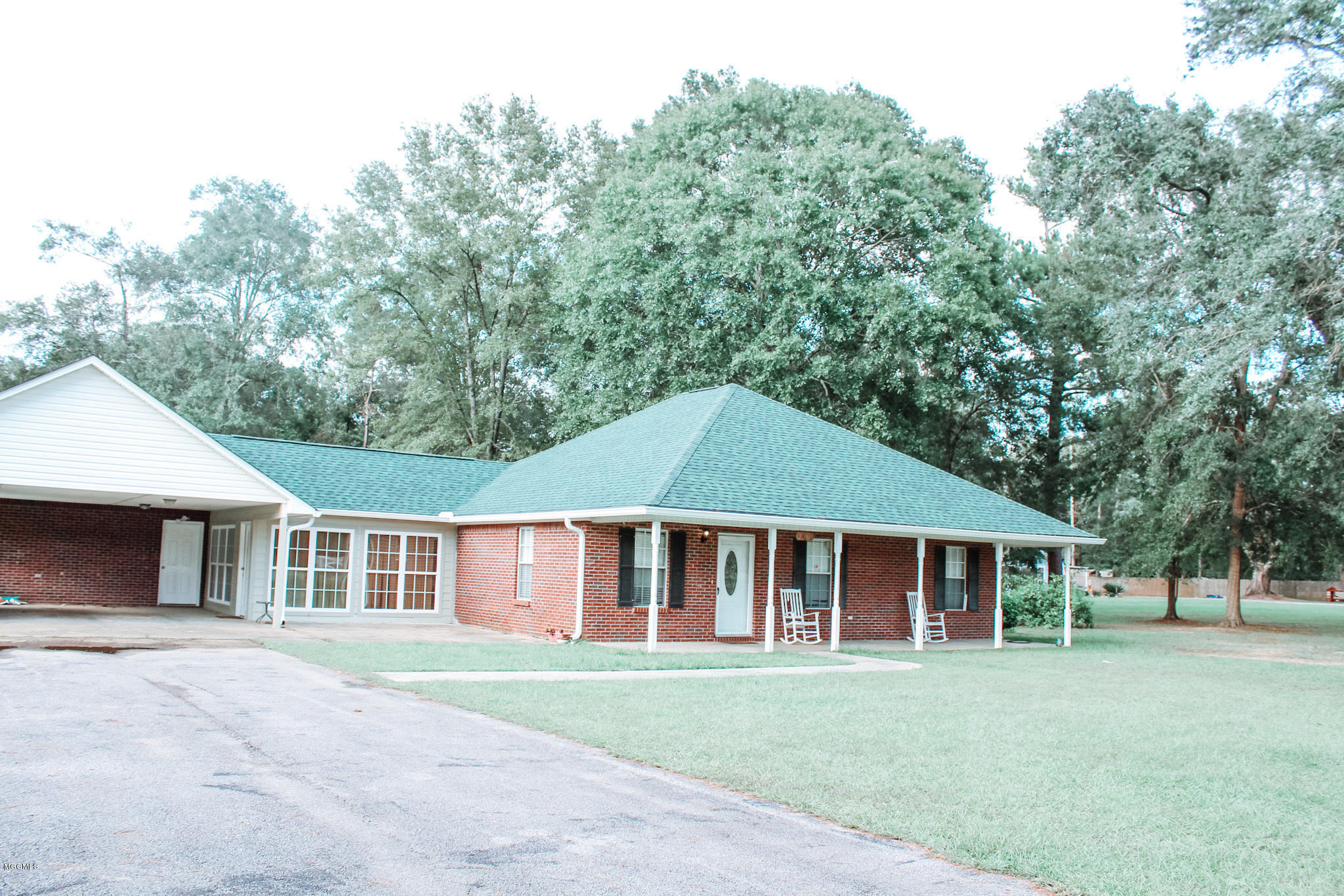 4001 Wildwood Road Moss Point, MS 39562 - Photo 3 of 21 IMG_2396