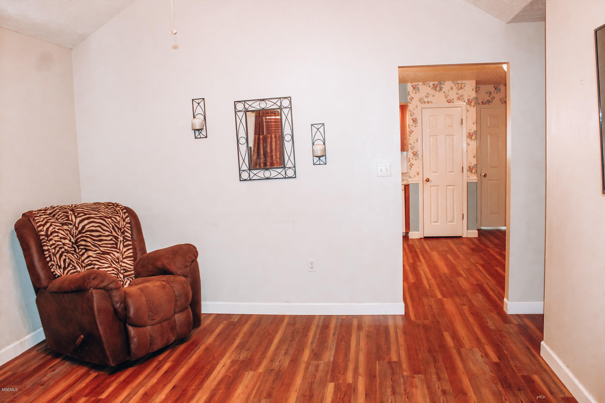 4001 Wildwood Road Moss Point, MS 39562 - Photo 5 of 21 IMG_2353