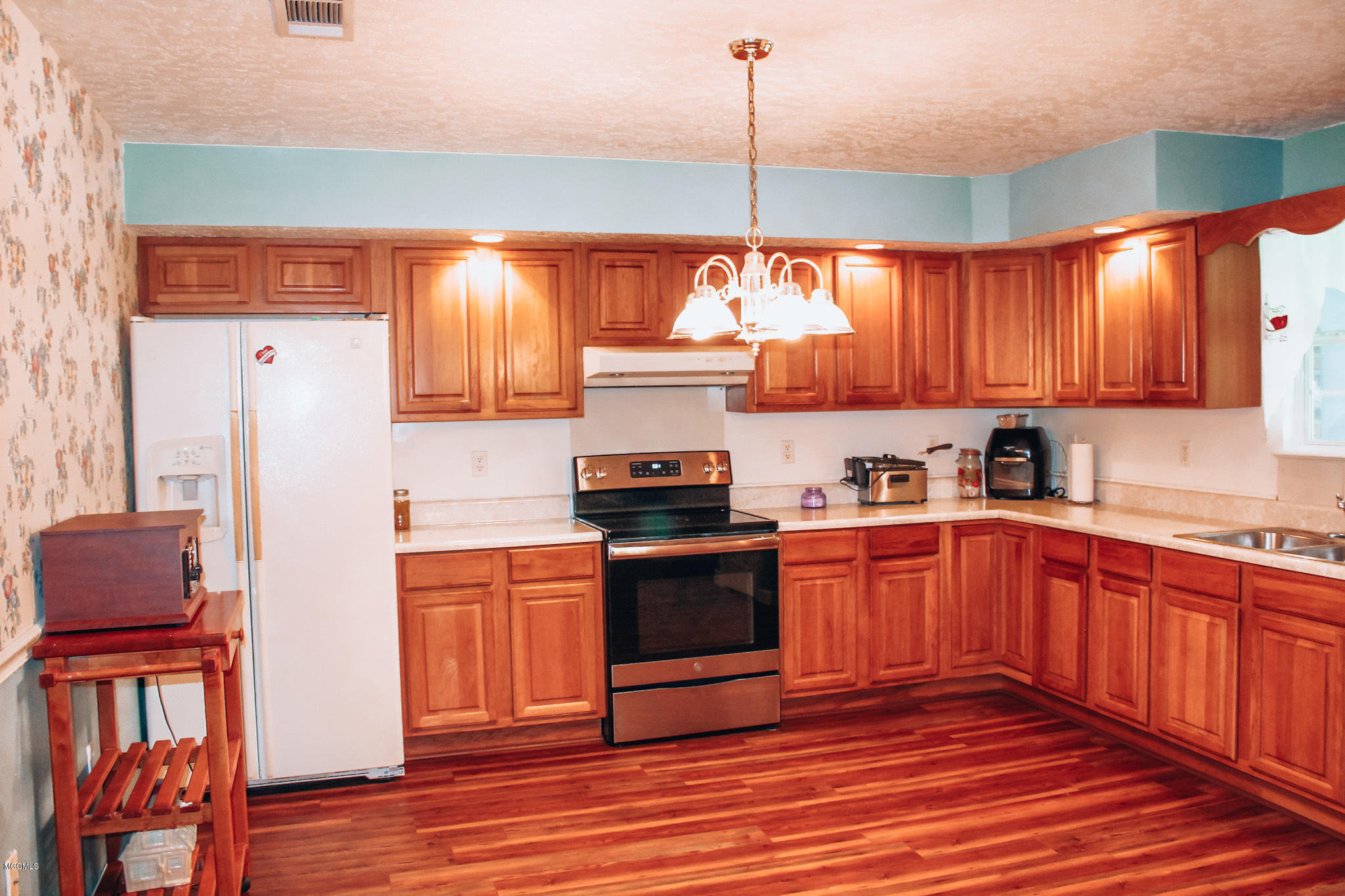 4001 Wildwood Road Moss Point, MS 39562 - Photo 8 of 21 IMG_2357