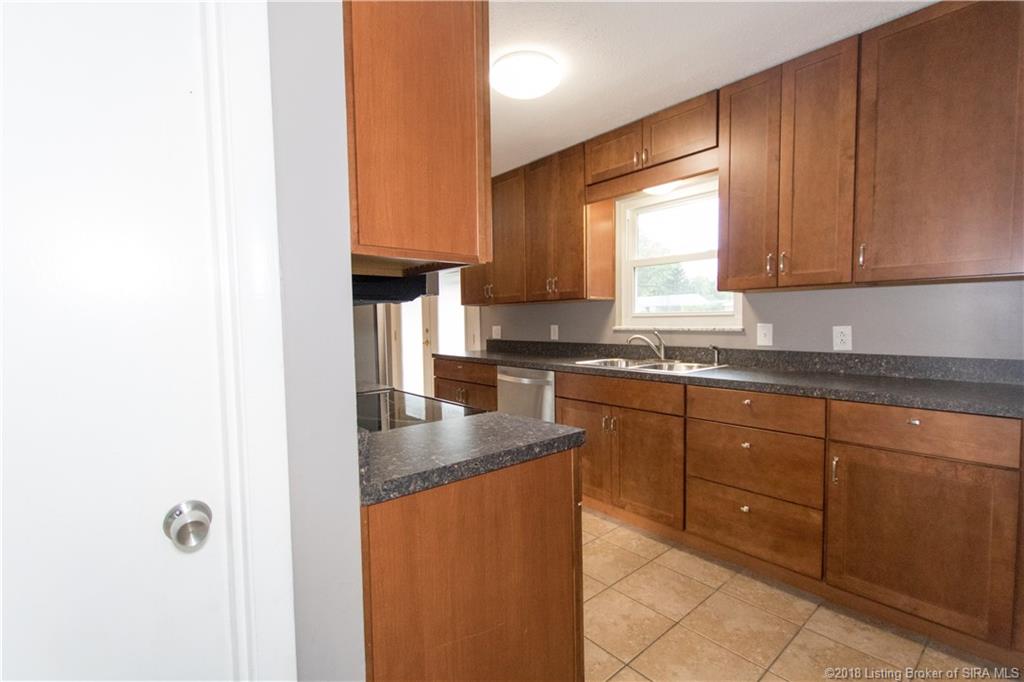 5020 Quarry Road New Albany, IN 47150 - Photo 19 of 27