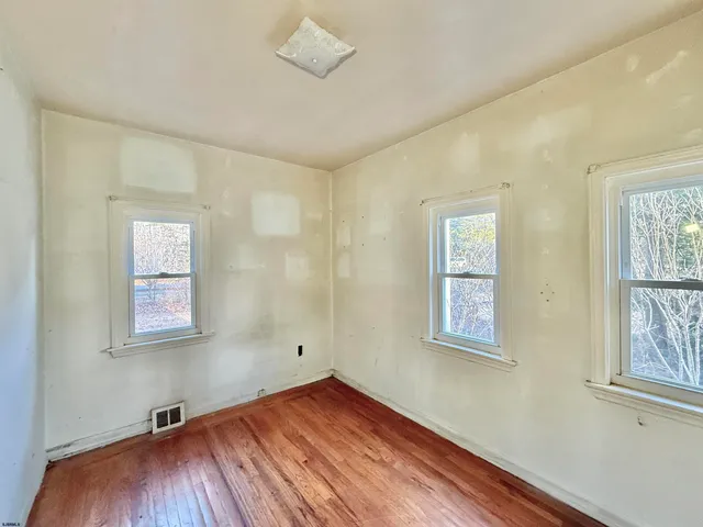 $159,900 | 5253 Somers Point Road, Mays Landing, NJ 08330