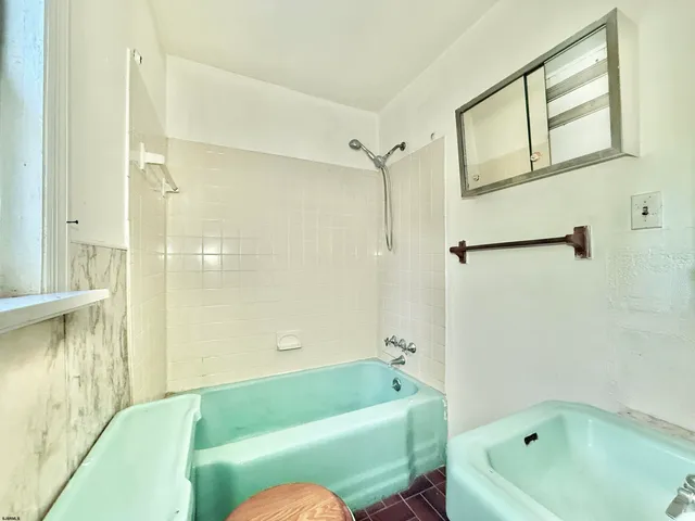 $159,900 | 5253 Somers Point Road, Mays Landing, NJ 08330