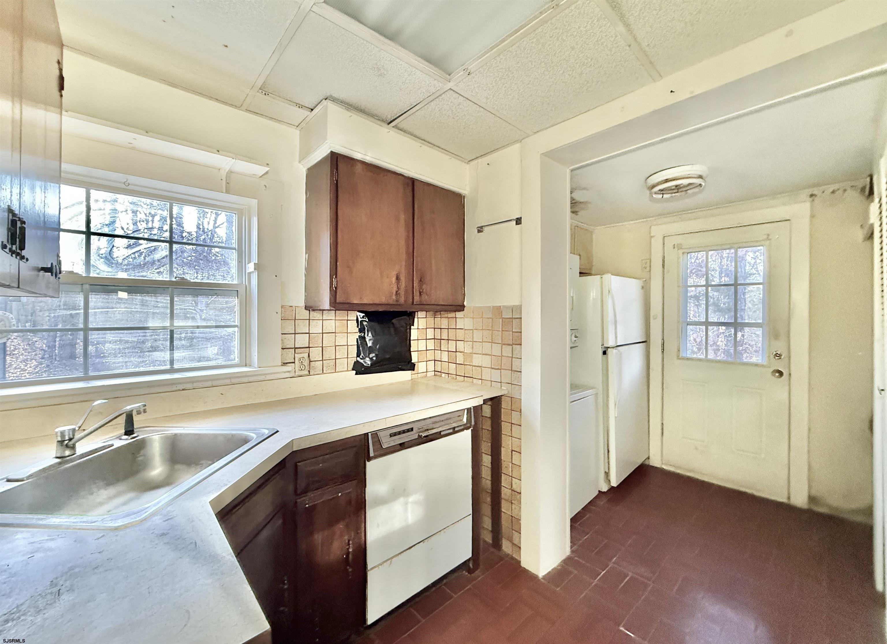 5253 Somers Point Road Mays Landing, NJ 08330 - Photo 9 of 24