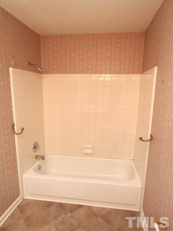 4808 Red Coat Court Raleigh, NC 27616 - Photo 8 of 15 Gallery Image 8