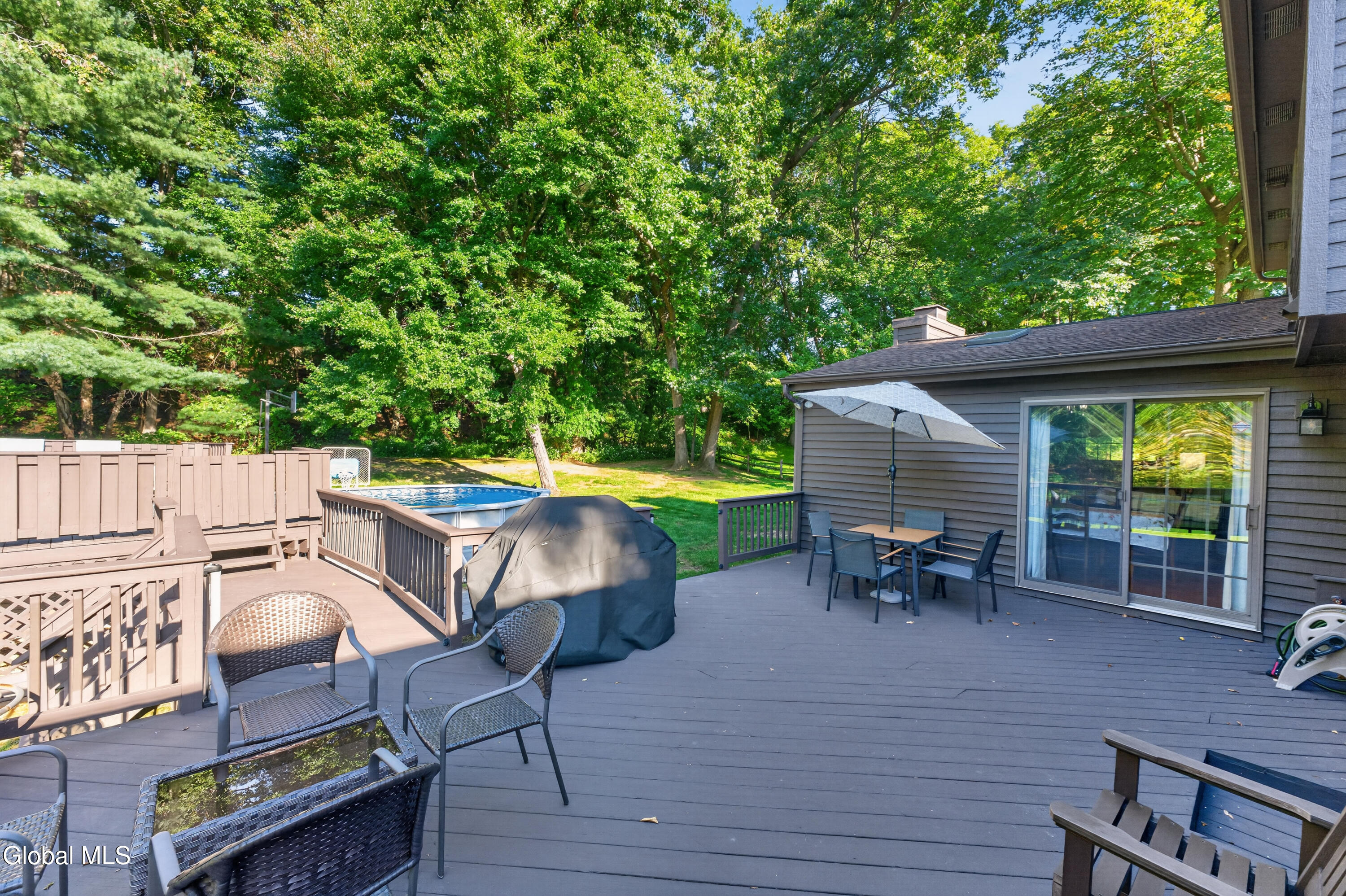 312 Ridgewood Circle Guilderland, NY 12203 - Photo 27 of 34 Yard 2