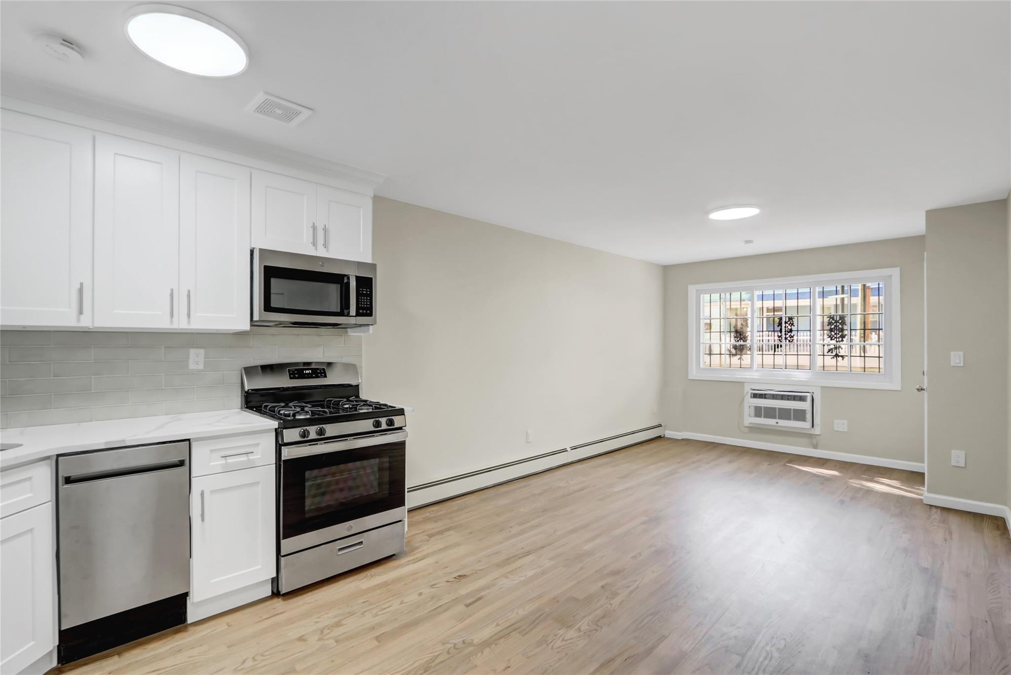 107-03 37th Drive Queens, NY 11368 - Photo 12 of 42