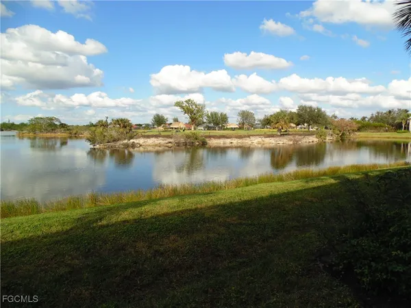 $1,795 | 2615 Somerville Loop, Unit 303, Cape Coral, FL 33991