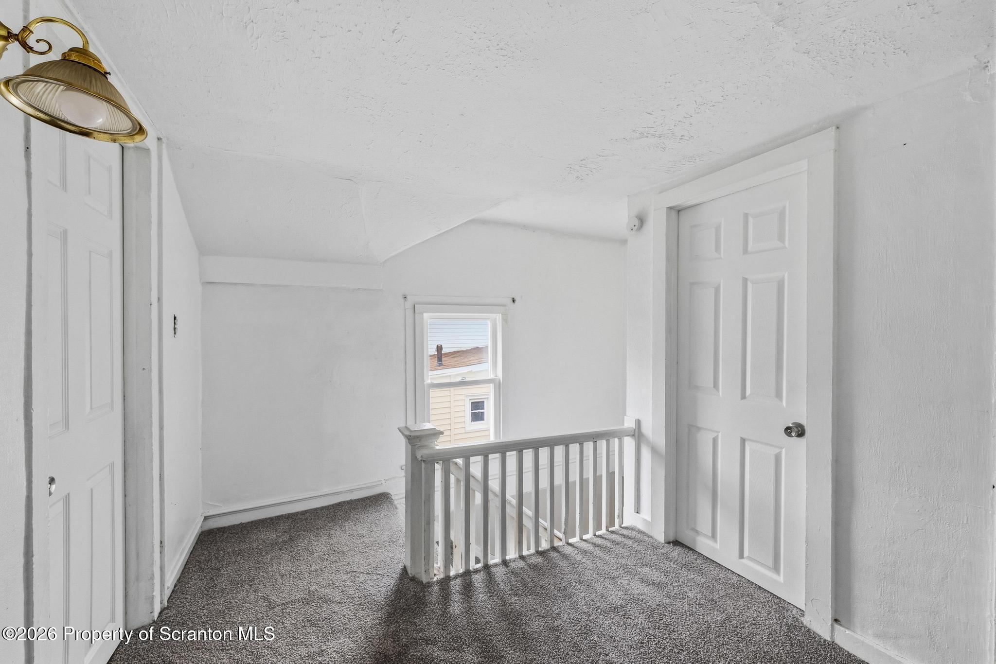121 Throop Street Scranton, PA 18508 - Photo 35 of 40 DSC_8322-3