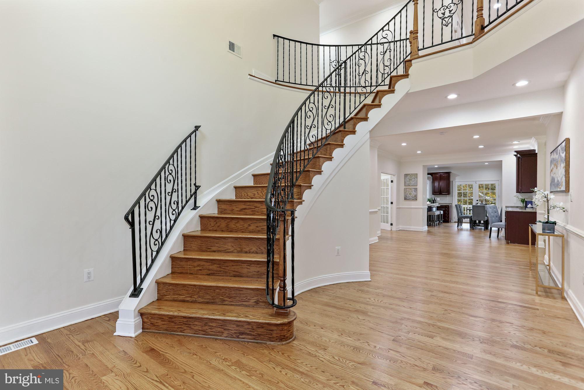 3114 North Pershing Drive Arlington, VA 22201 - Photo 2 of 36